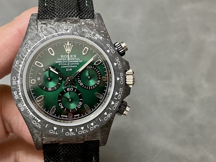 rolex cosmograph daytona diw carbon fiber green dial 40mm men's1 rolex cosmograph daytona diw carbon fiber green dial 40mm men's1
