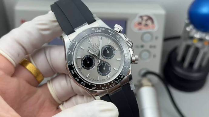 rolex daytona 126519ln 0006 40mm silver ghost dial white gold2 rolex daytona 126519ln 0006 40mm silver ghost dial white gold2