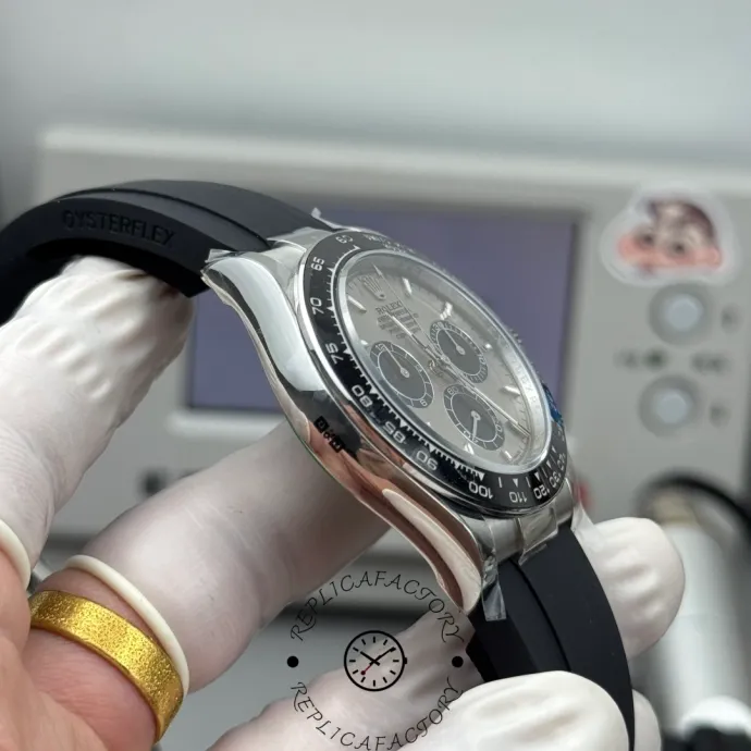rolex daytona 126519ln 0006 40mm silver ghost dial white gold6 rolex daytona 126519ln 0006 40mm silver ghost dial white gold6