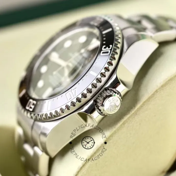 rolex sea dweller deepsea 116660 stainless steel black dial 44mm4 rolex sea dweller deepsea 116660 stainless steel black dial 44mm4