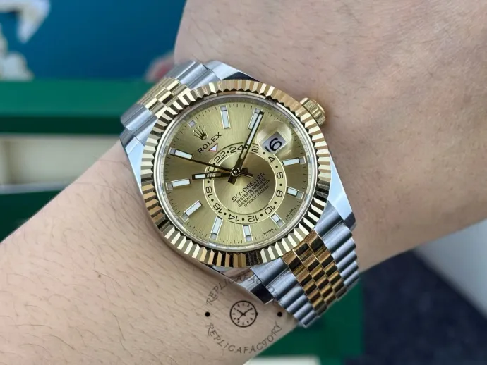 rolex sky dweller 326933 stainless steel yellow gold champagne dial4 rolex sky dweller 326933 stainless steel yellow gold champagne dial4