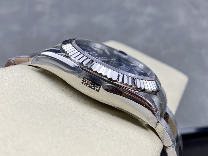 rolex sky dweller 42 m336934 0005 stainless steel blue dial replica4 rolex sky dweller 42 m336934 0005 stainless steel blue dial replica4