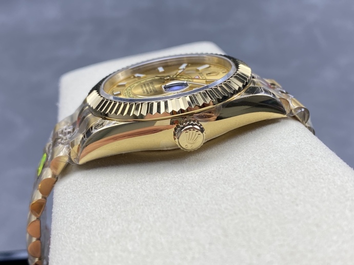 rolex sky dweller m336938 0004 yellow gold champagne dial 42mm6 rolex sky dweller m336938 0004 yellow gold champagne dial 42mm6