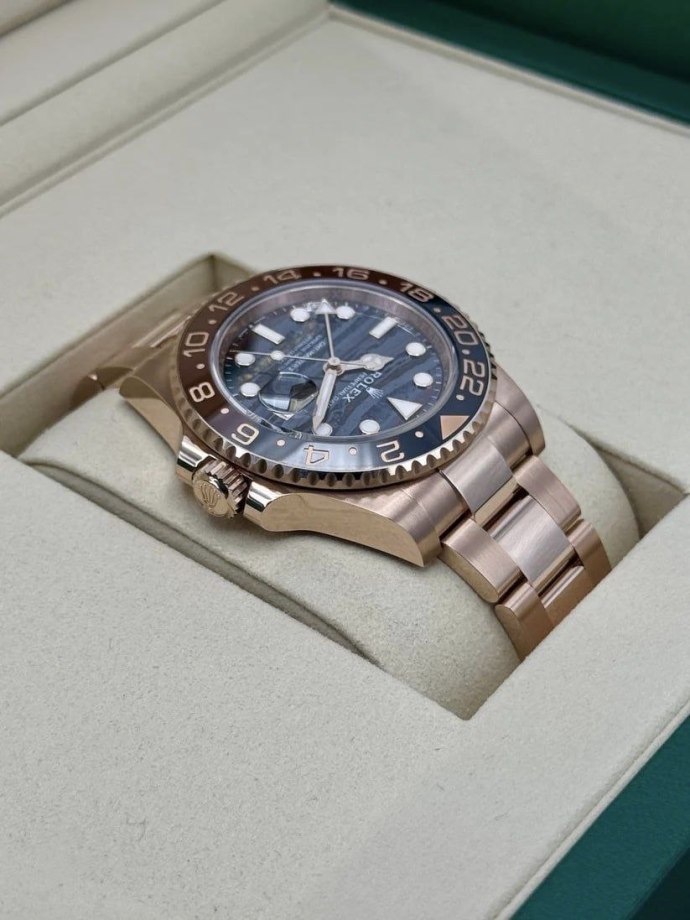 2025 rolex gmt master ii 18k everose gold m126715chnr 000211 2025 rolex gmt master ii 18k everose gold m126715chnr 000211
