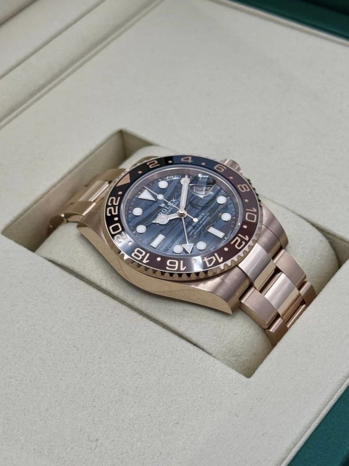 2025 rolex gmt master ii 18k everose gold m126715chnr 00029 2025 rolex gmt master ii 18k everose gold m126715chnr 00029