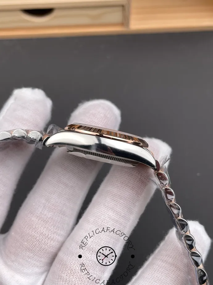 rolex datejust 31mm 278271 0028 two tone jubilee bracelet fluted bezel6 rolex datejust 31mm 278271 0028 two tone jubilee bracelet fluted bezel6