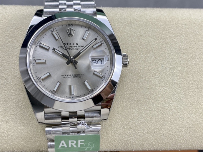 rolex datejust 41mm m126300 0004 silver stick dial oystersteel case domed bezel1 rolex datejust 41mm m126300 0004 silver stick dial oystersteel case domed bezel1