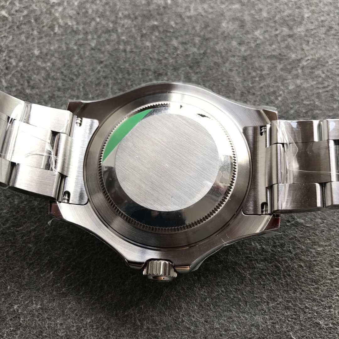 rolex yachtmaster 168622 platinum stainless steel silver dial 35mm6 rolex yachtmaster 168622 platinum stainless steel silver dial 35mm6
