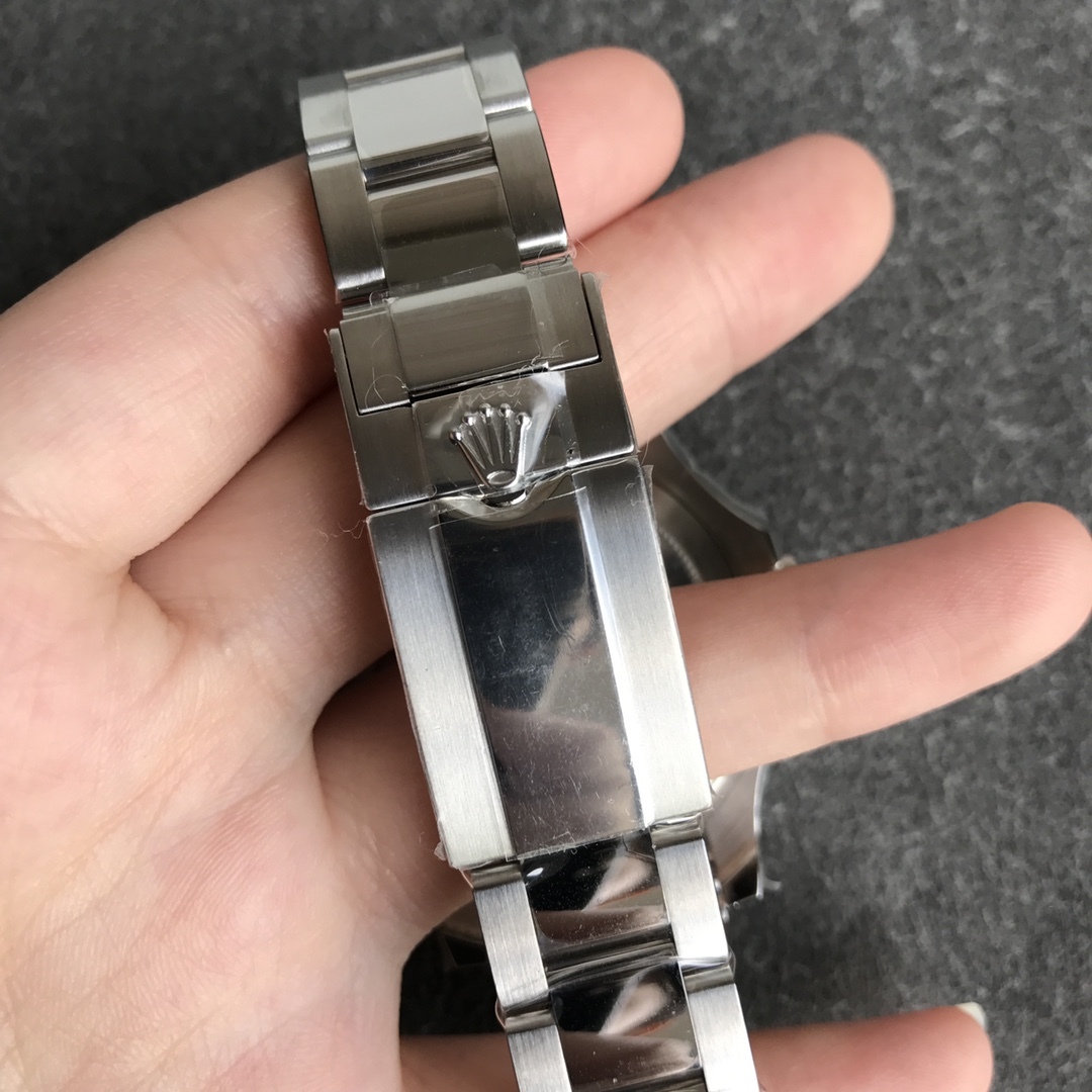 rolex yachtmaster 168622 platinum stainless steel silver dial 35mm8 rolex yachtmaster 168622 platinum stainless steel silver dial 35mm8